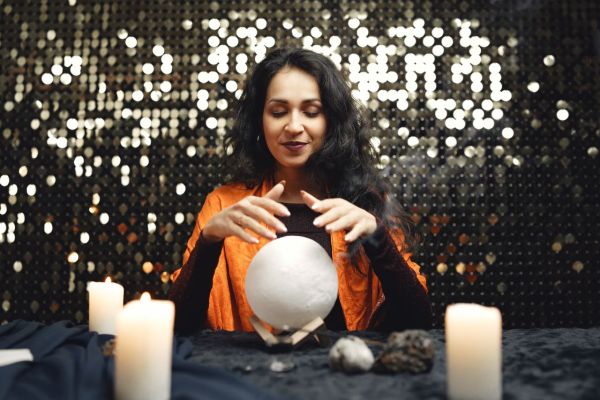 Top Insights to Help You Master Clairvoyance and Its Significance