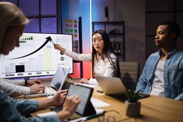 How to Leverage Big Data to Identify Real Estate Market Trends in the UK?